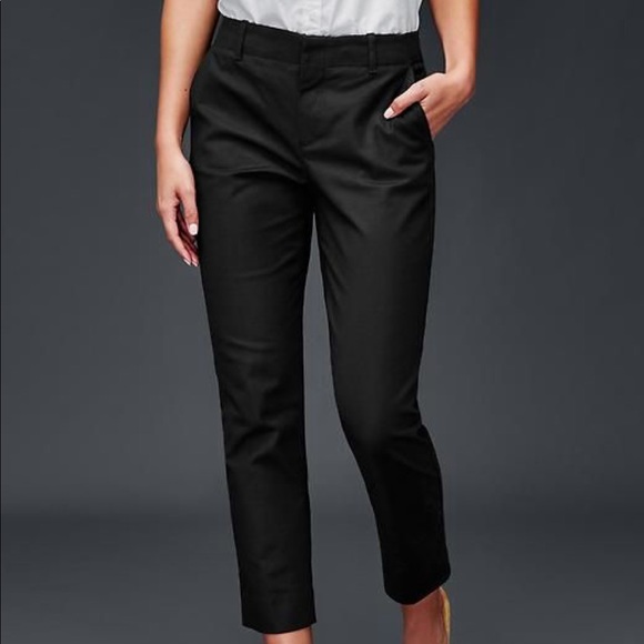 black skinny crop pants